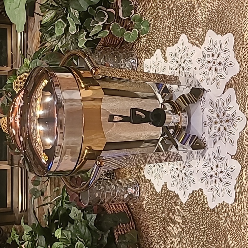 Vollrath Panacea Elegant 24 kt. Gold Accent Coffee Urn, 11.6 qt/11 liter